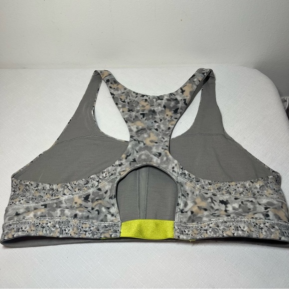 Lululemon Gray and Cream Sports Bra. Size 10 - Picture 2 of 4